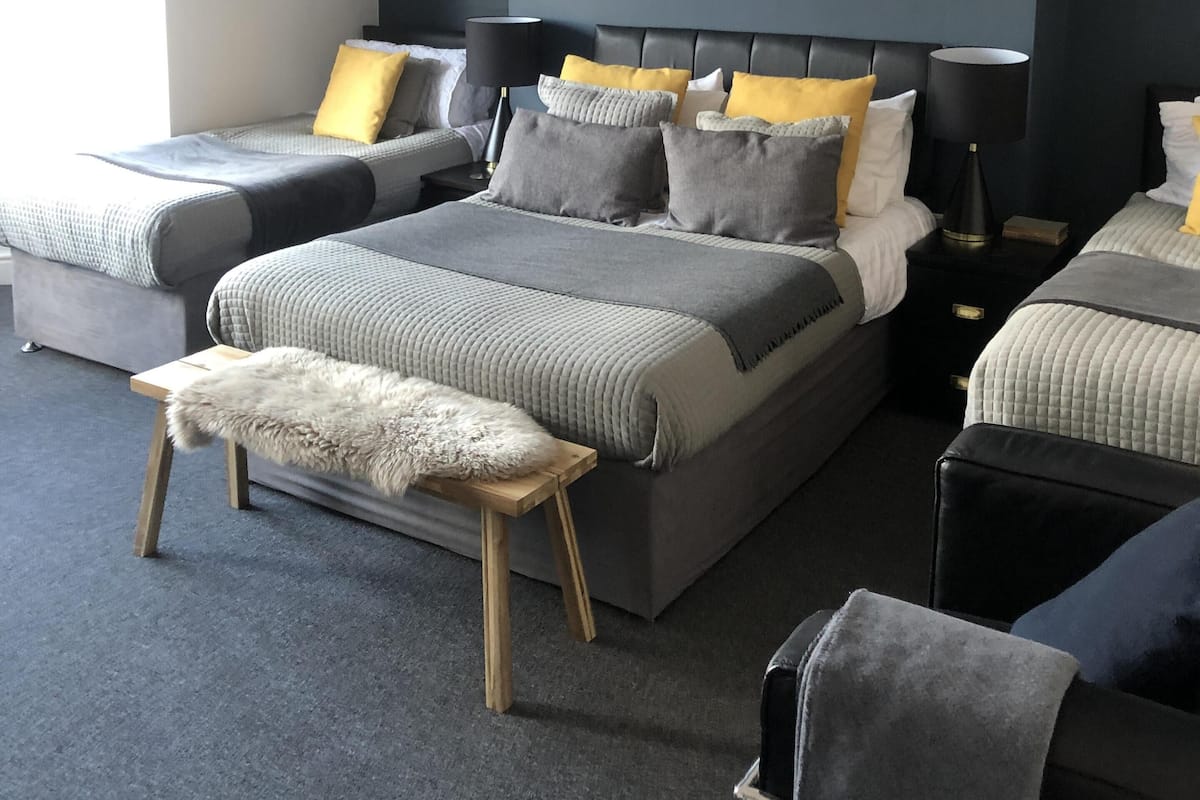 Standard Suite, Ensuite (Sleeps 4)