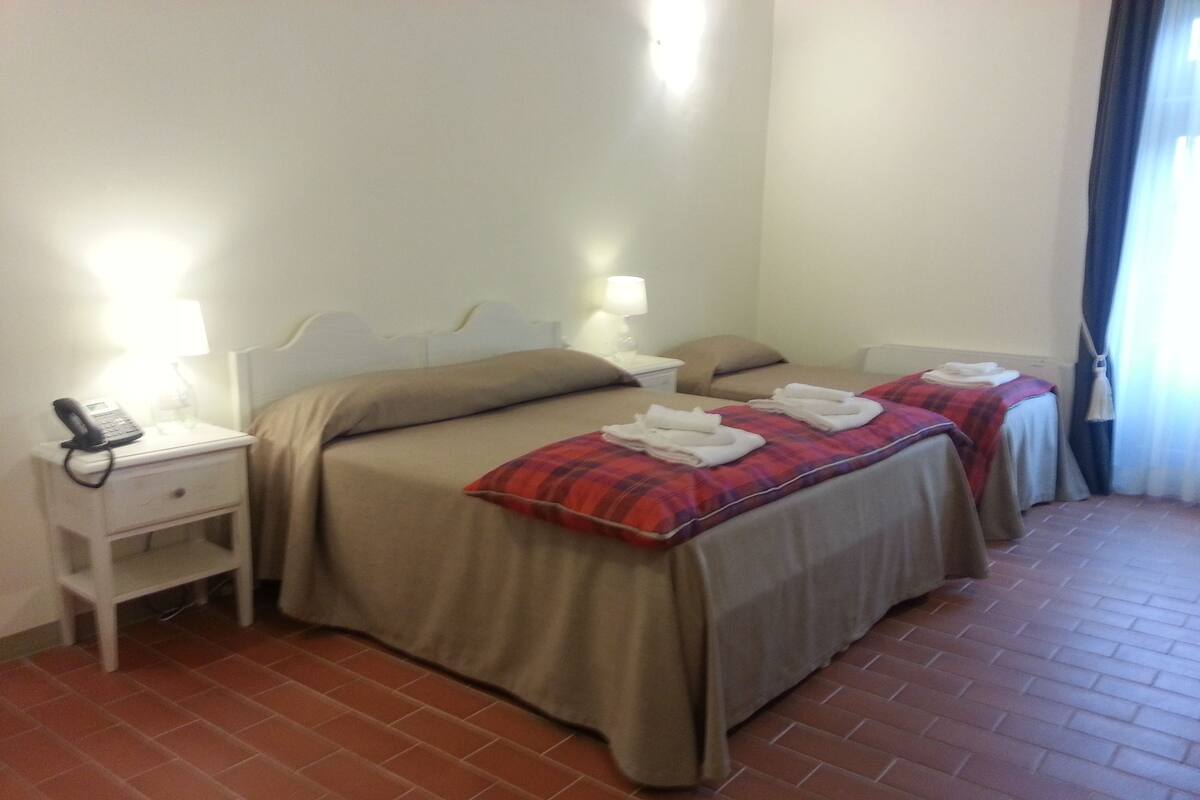 Basic Triple Room, Mountain View
