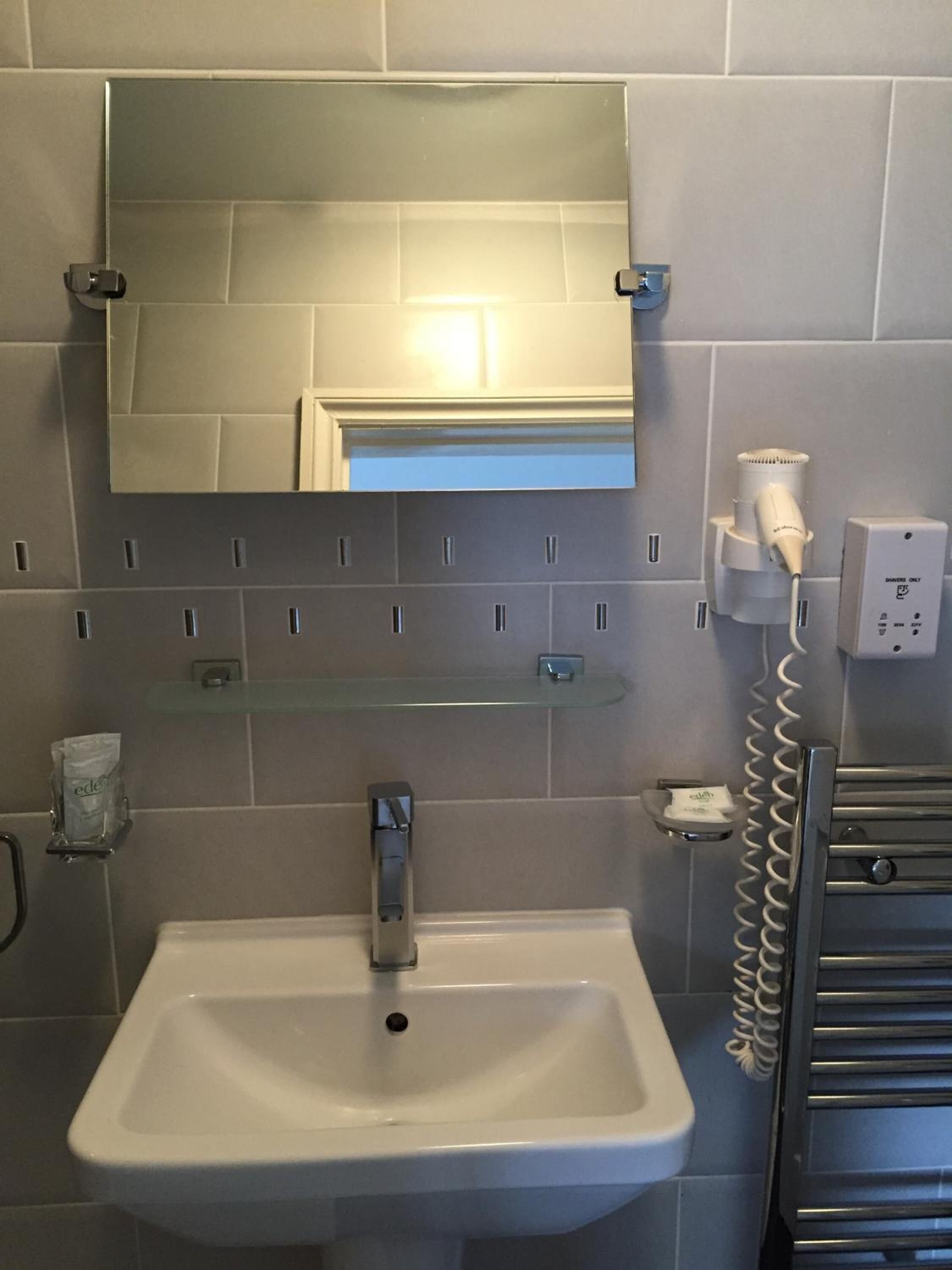 Photo - Dockside Hotel