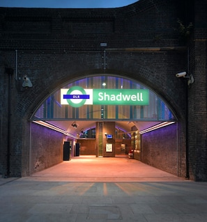 Exterior - Dockside Hotel (London)