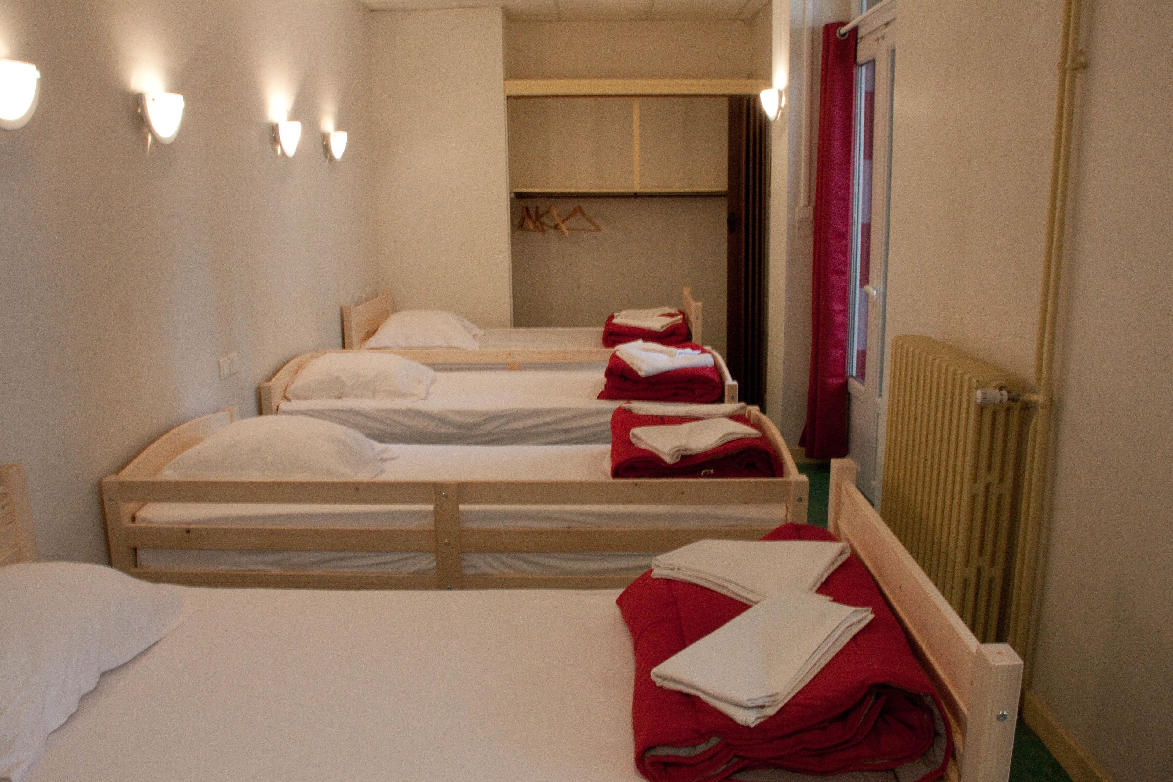 family quadruple room | free wifi, bed sheets