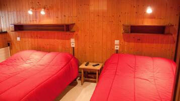 Free WiFi, bed sheets