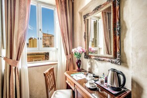 Double or Twin Room | View from room - Hotel Labelle (Rome)