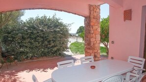 Apartemen, 2 kamar tidur (Relax) | Teras/patio