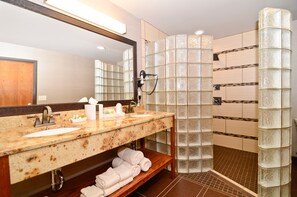 Suite, 1 Bedroom (Jacuzzi) | Bathroom shower - Astoria Hotel and Event Center (Dickinson)