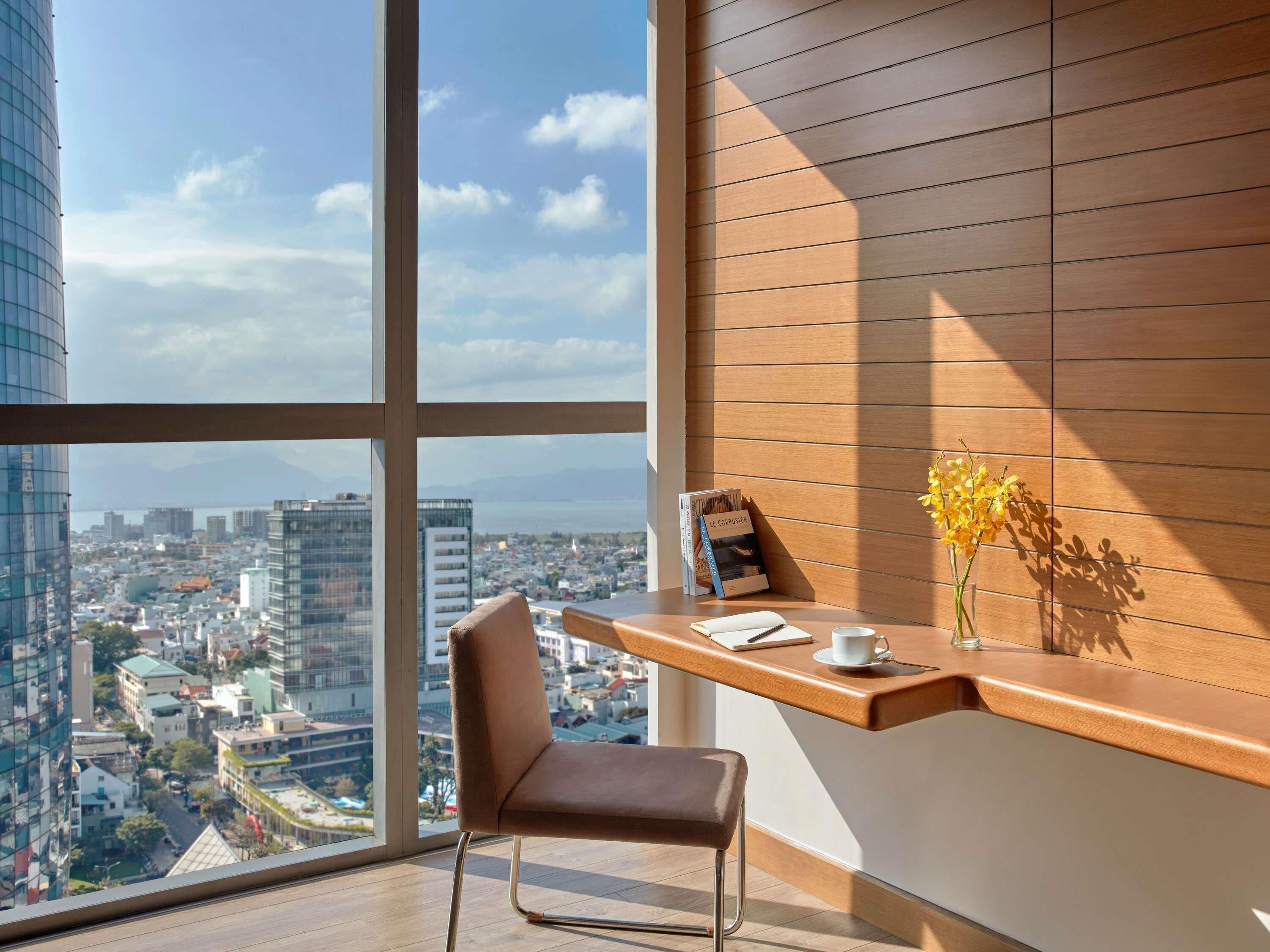 Apartment, 1 Bedroom, Kitchen | Premium bedding, minibar, in-room safe, desk