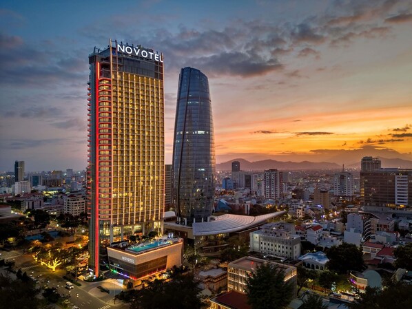 Exterior - Novotel Danang Premier Han River (Da Nang)
