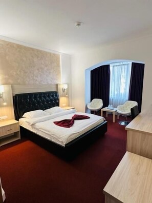 Queen Room