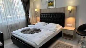 Comfort kamer | 1 slaapkamer, een bureau, een laptopwerkplek, gratis wifi