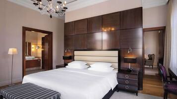 Suite Majestueuse, 1 trÚs grand lit | Draps italiens Frette, literie de qualité supérieure