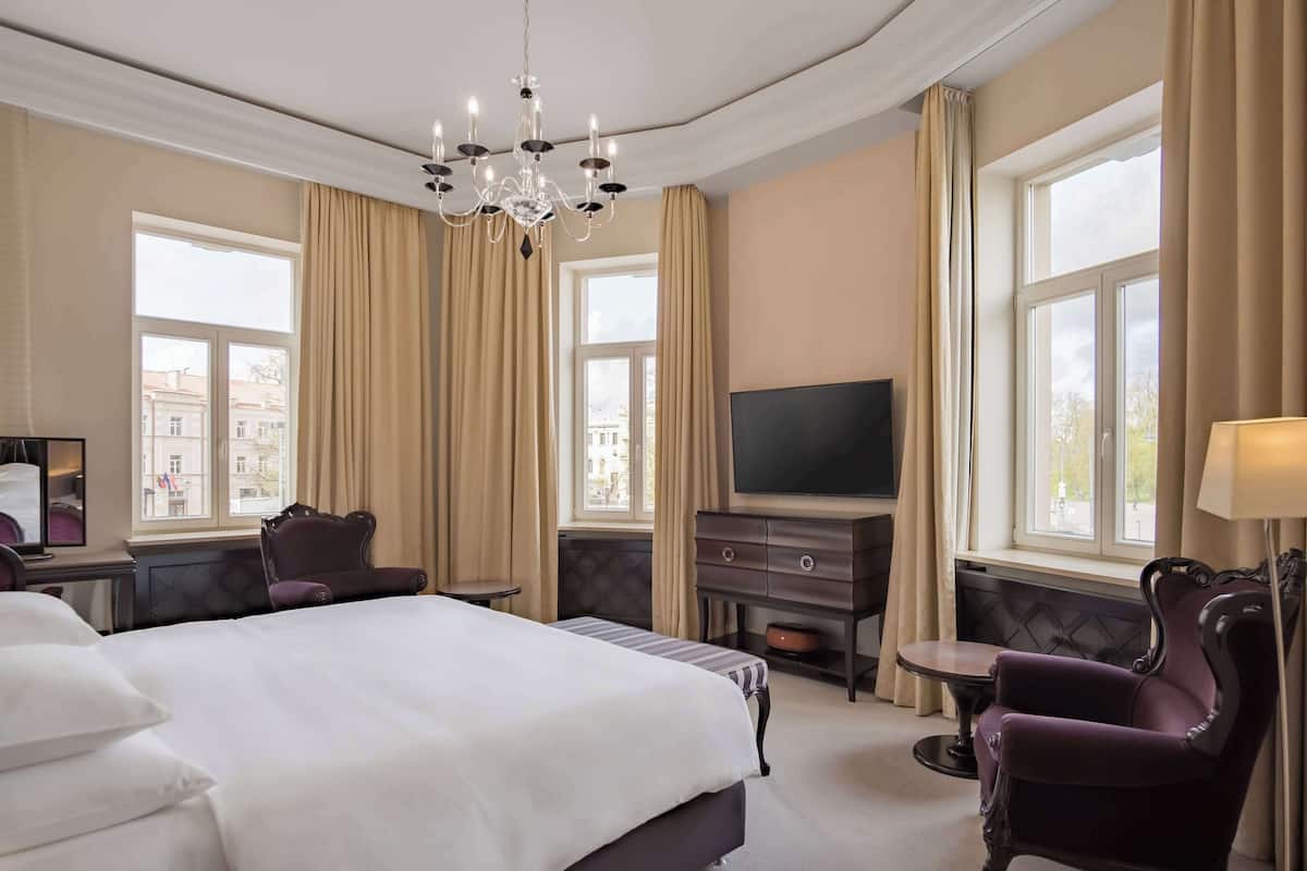 Grand Suite, 1 King Bed | 1 bedroom, Frette Italian sheets, premium bedding, down comforters