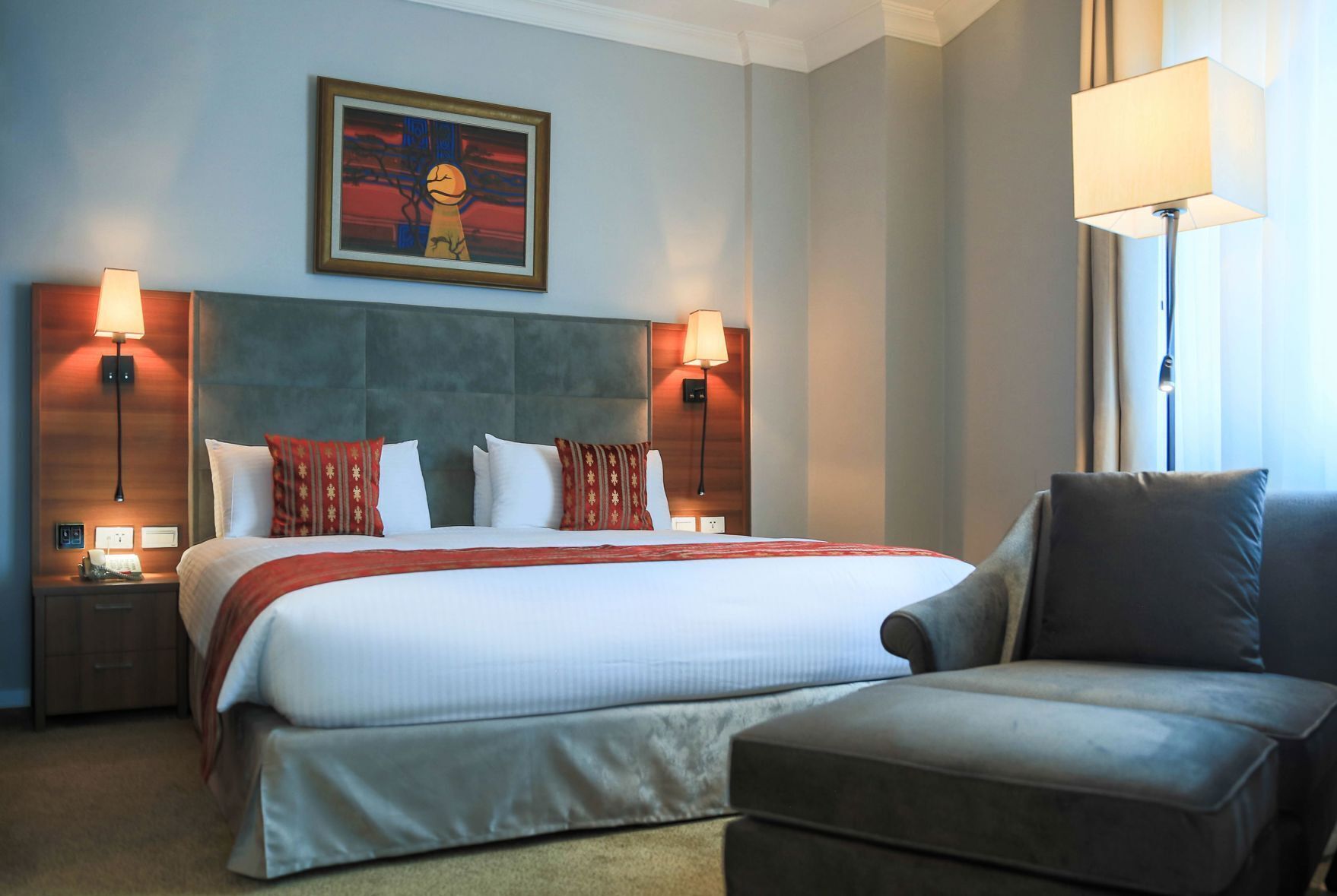 Egyptiska bomullslakan, duntäcken, bäddmadrasser och minibar