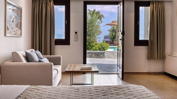 Suite junior, piscina privada, vistas a la piscina