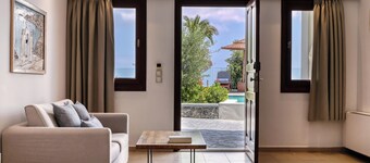 Splendour Hotel and Suites