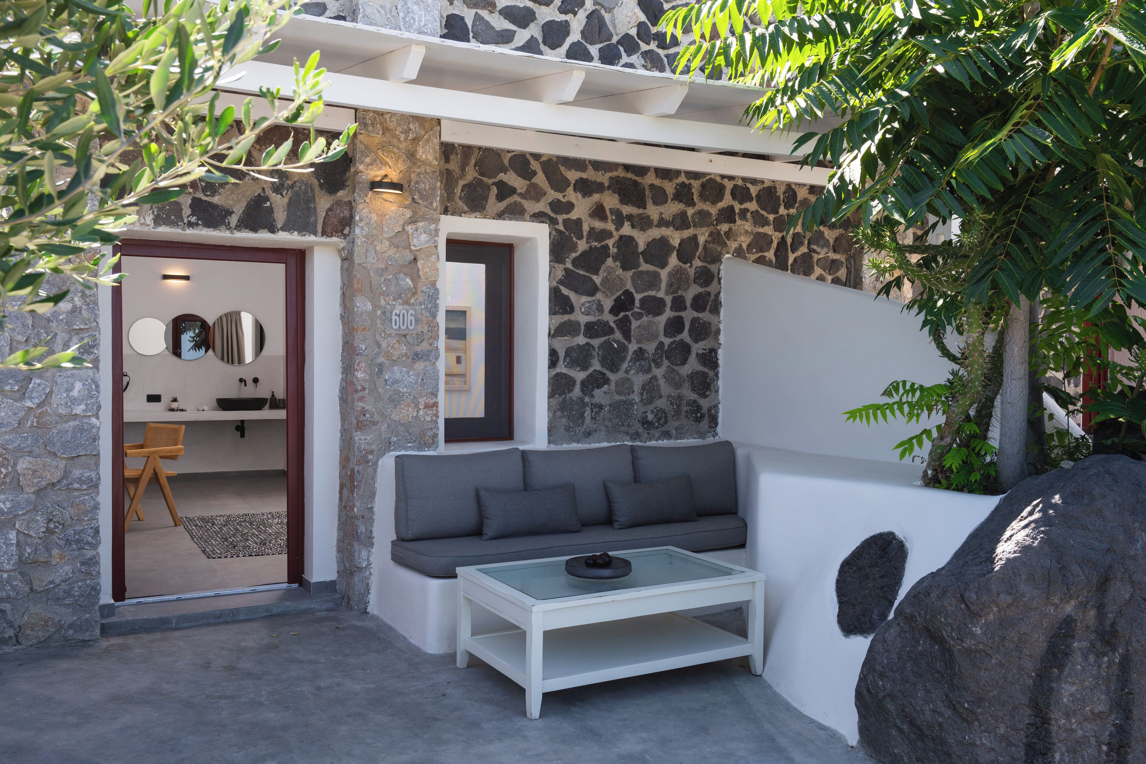 executive honeymoon suite | 1 bedroom, in-room safe, individually decorated, individually furnished