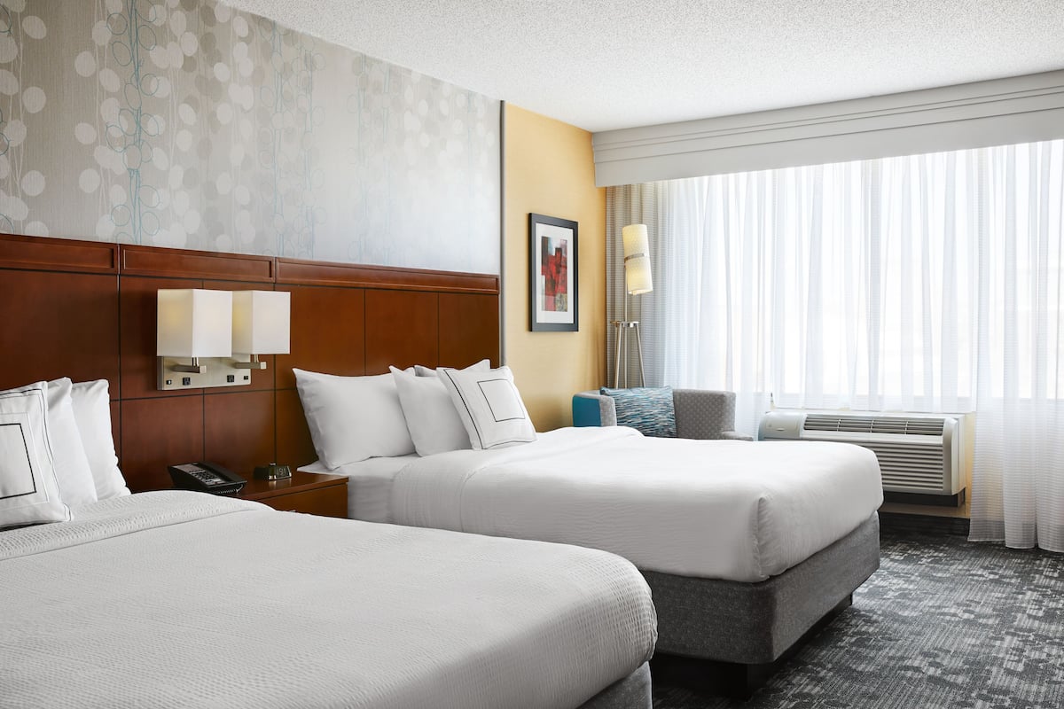 desk, iron/ironing board, free cots/infant beds, wifi