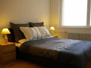 Club Room, Accessible