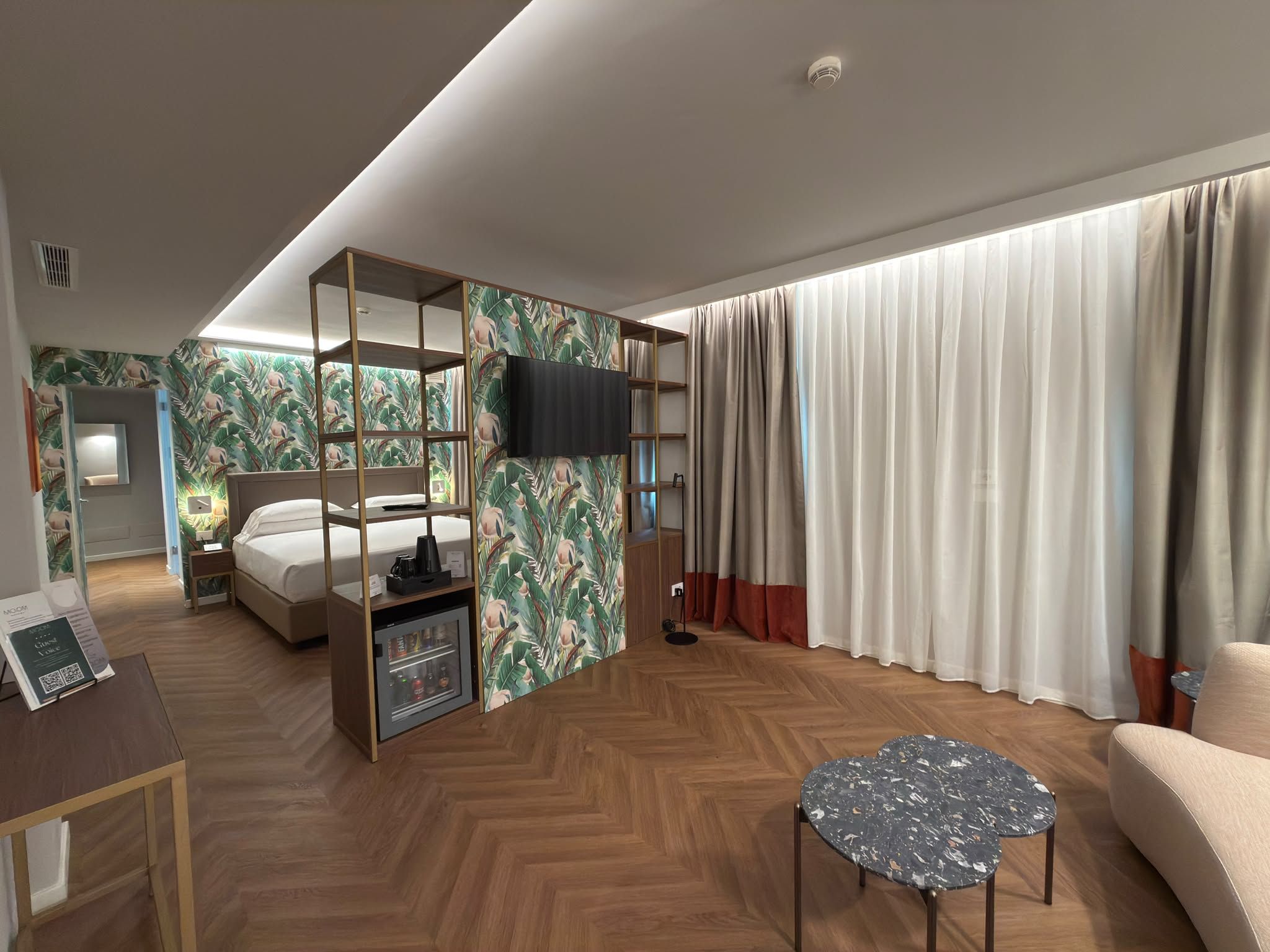 Superior Suite | Premium bedding, down comforters, minibar, in-room safe
