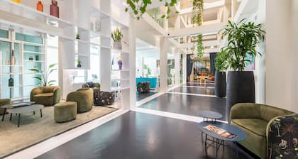MO.OM Hotel