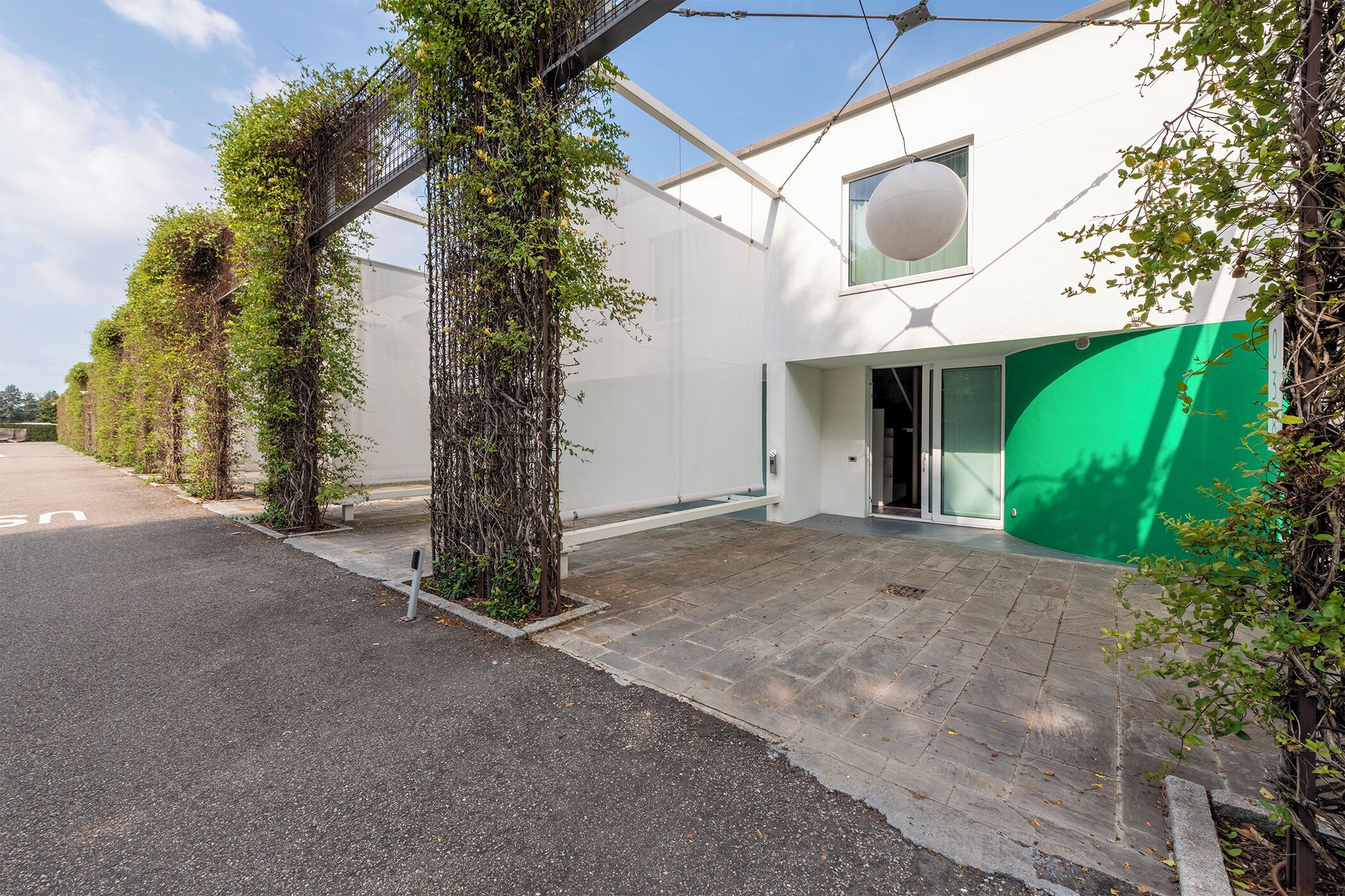 1 bedroom, premium bedding, down duvets, minibar