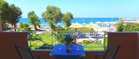 Studio Standard, vue mer | Balcon