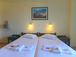 Estudio estándar, vista al mar | Sábanas de algodón egipcio y ropa de cama de alta calidad 