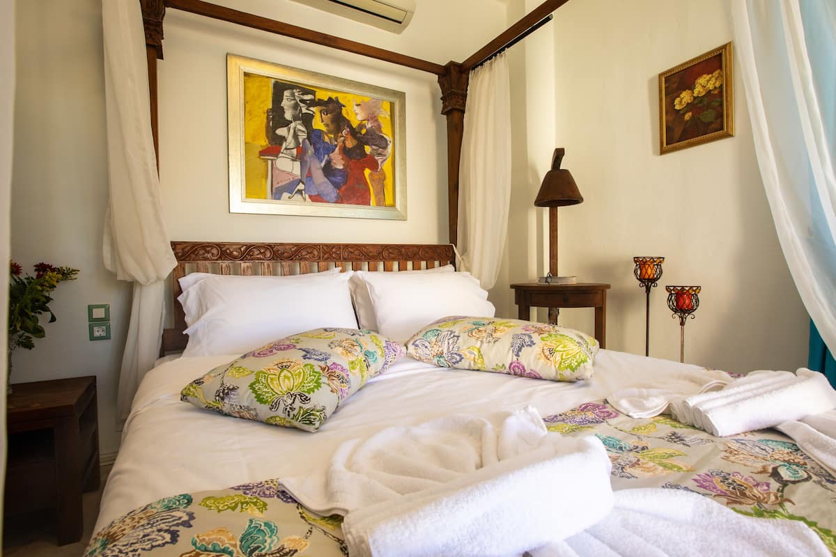 Romantische studio suite, 1 kingsize bed | 1 slaapkamer, luxe beddengoed, een kluis op de kamer