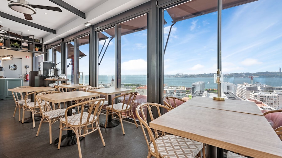 Monte Belvedere Hotel by Shiadu