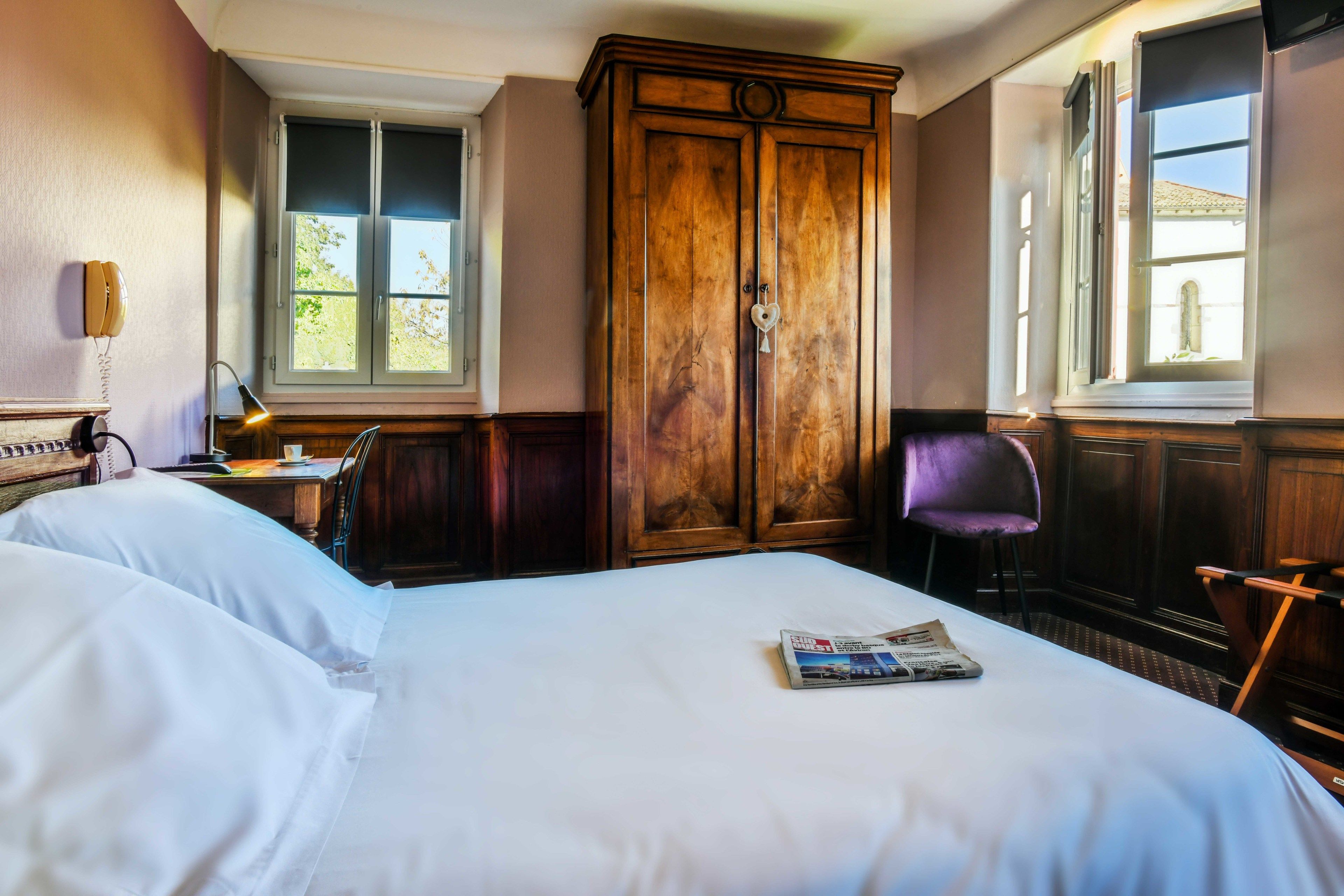 desk, iron/ironing board, free wifi, bed sheets