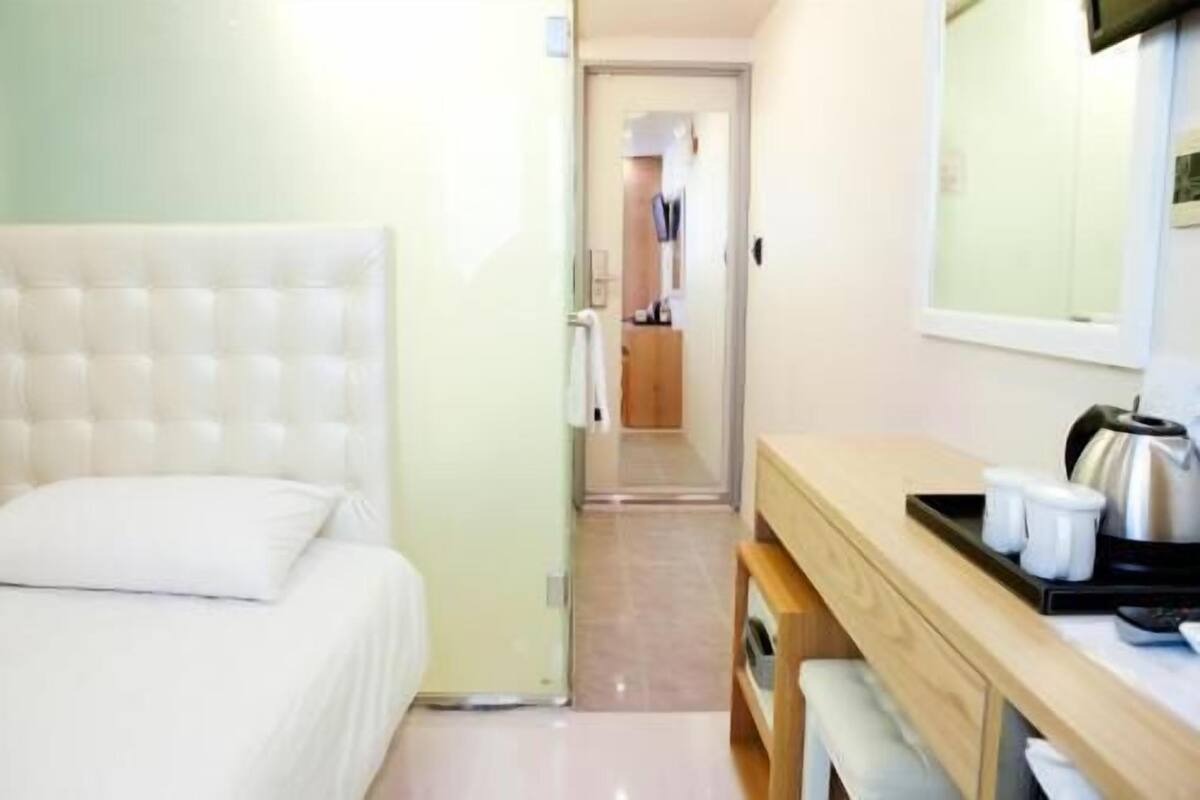 Coffres-forts dans les chambres, bureau, chambres insonorisées