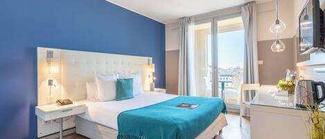 1 bedroom, in-room safe, laptop workspace, soundproofing