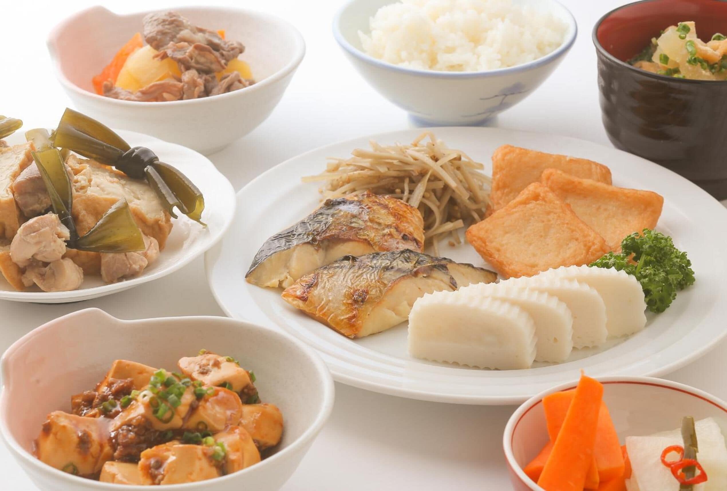 2 restaurants, breakfast, lunch, dinner served; japanese cuisine