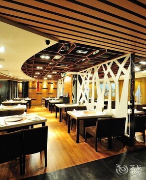 Restaurant - Wanjia Lakefront Hotel Changchun (Changchun)