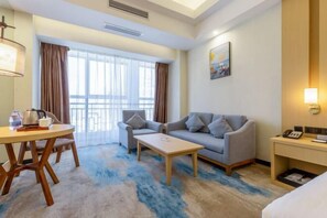 Minibar, in-room safe, alarm clocks - Tianyue Hotel (Chengdu)