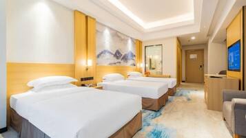 Minibar, in-room safe, alarm clocks