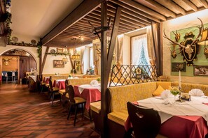 Dining - Hotel AM Schlosspark (Ismaning)