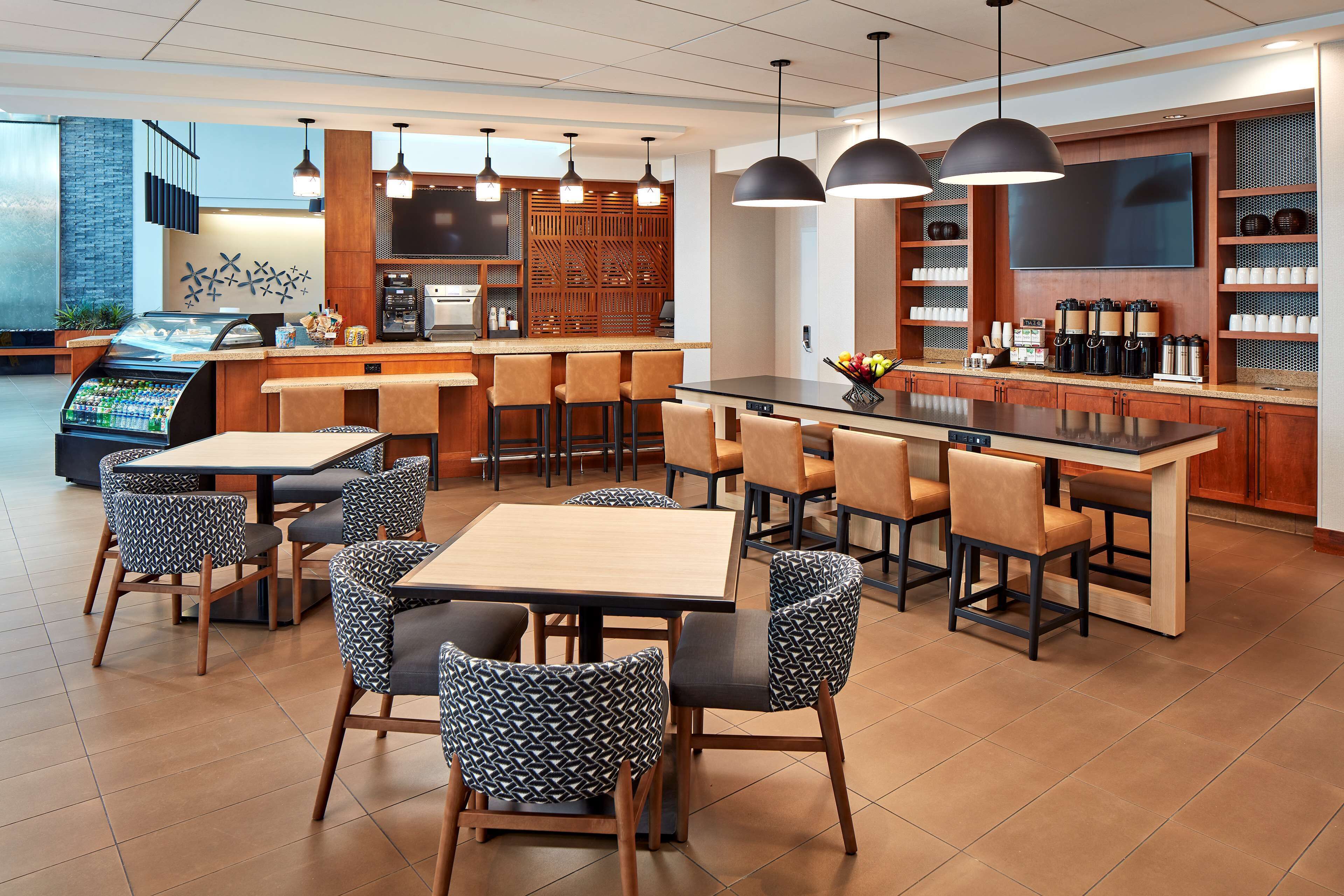 free daily on-the-go breakfast