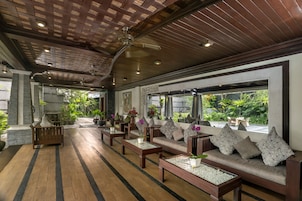 Bar en el lobby