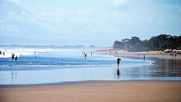 Plage à proximité, sable blanc, navette gratuite vers la plage