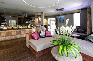 Lounge - Blue Karma Dijiwa Seminyak (Seminyak)