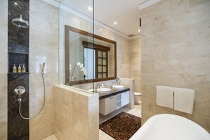Bathroom - The Colony Hotel (Seminyak)