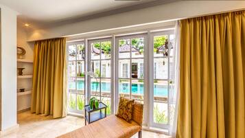 Minibar, in-room safe, desk, blackout curtains