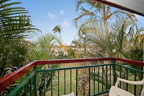 Garden Room | Iron/ironing board, bed sheets, wheelchair access