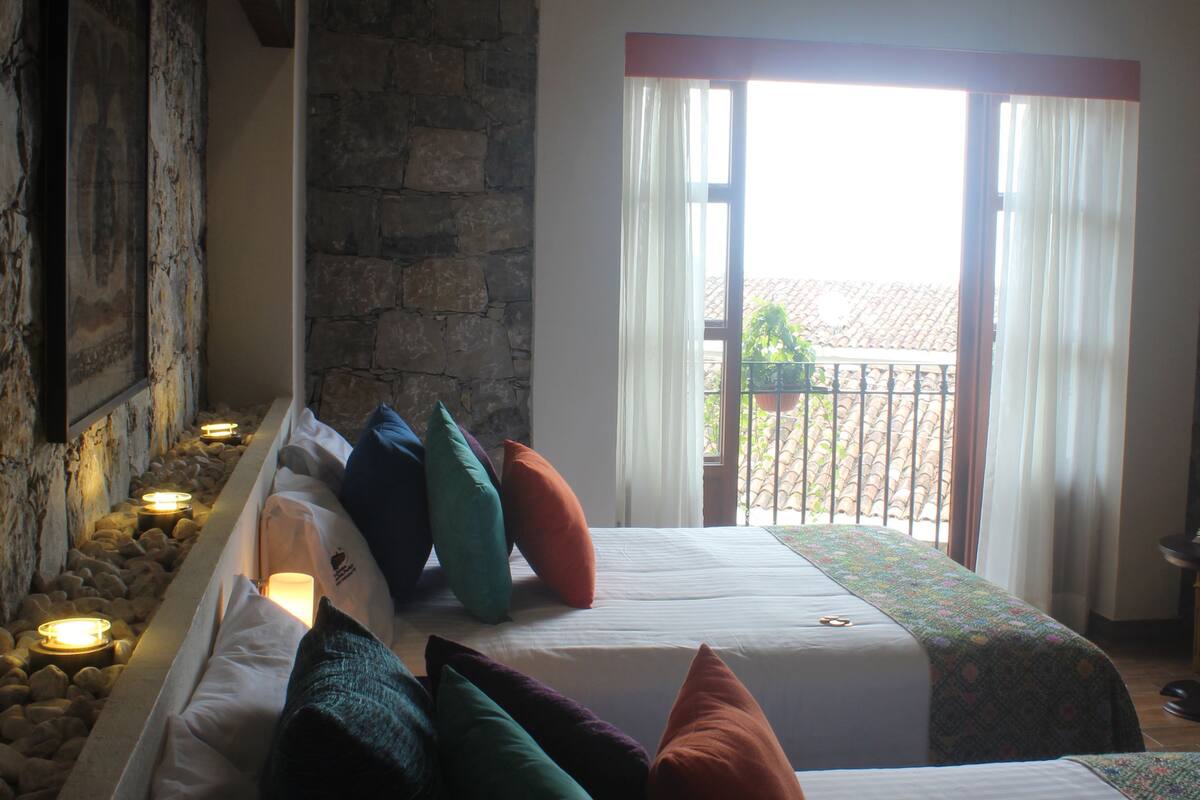 master suite deluxe | individually decorated, individually furnished, blackout curtains