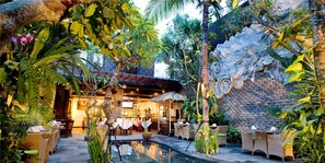 Outdoor dining - The Bali Dream Villa Seminyak (Seminyak)