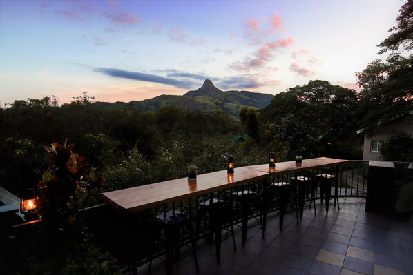 Bar (on property) - Mantenga Lodge (Lobamba)