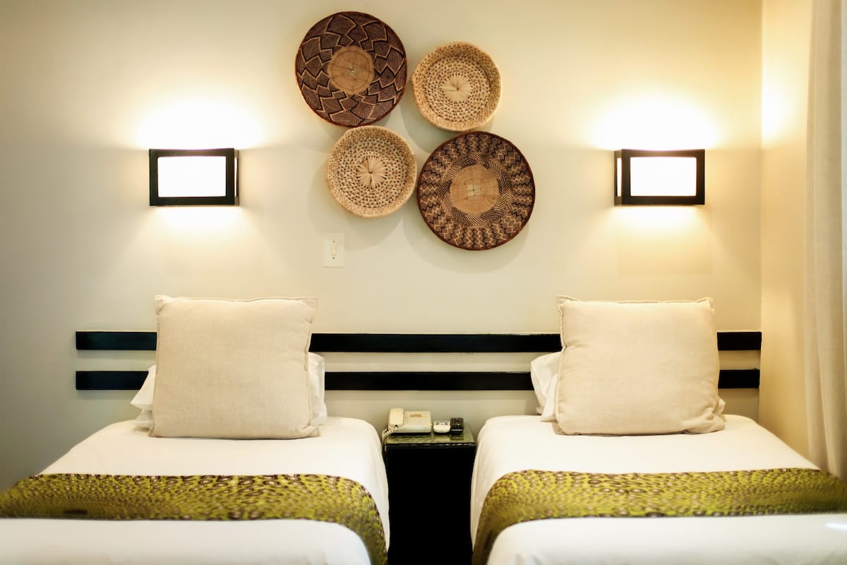 Phòng, quang cảnh vườn (Rider Haggard Rooms) | Bàn, truy cập Internet không dây miễn phí, bộ trải giường