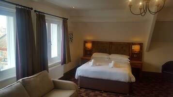 Superior Suite, Ensuite, Harbor View (Room 4 Second Floor)