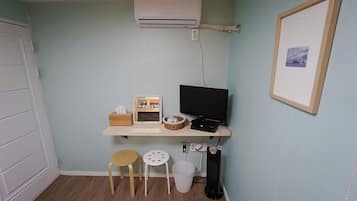 Twin Room | Room amenity