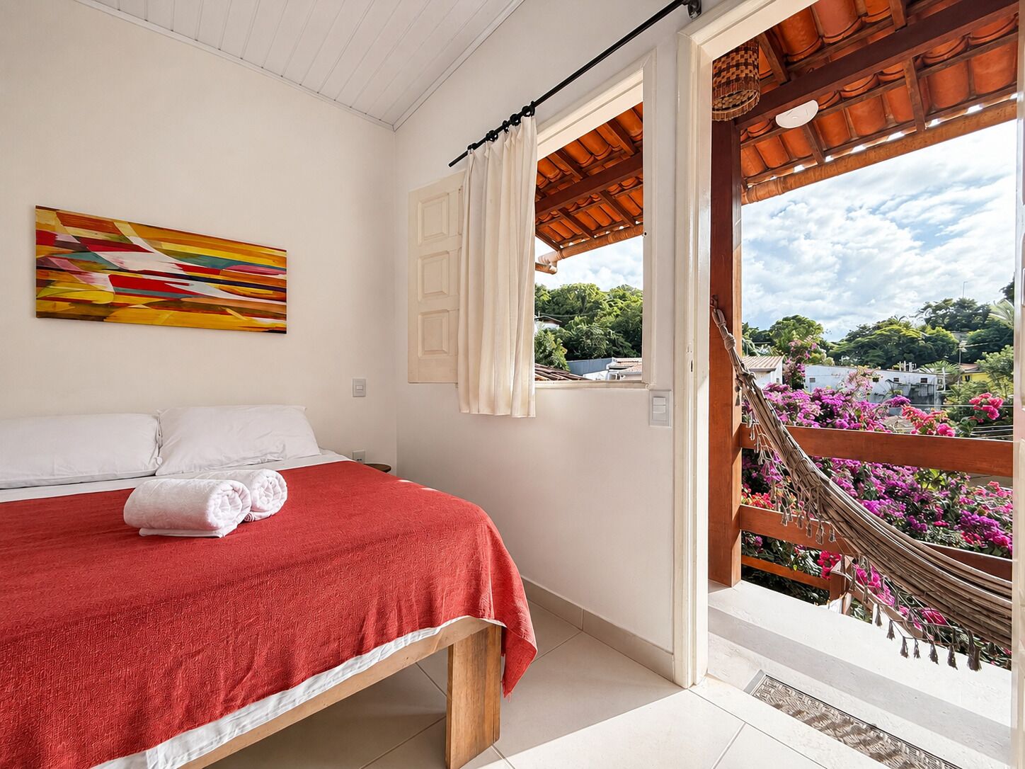 Quarto casal superior | Frigobar, Wi-Fi de cortesia, roupa de cama